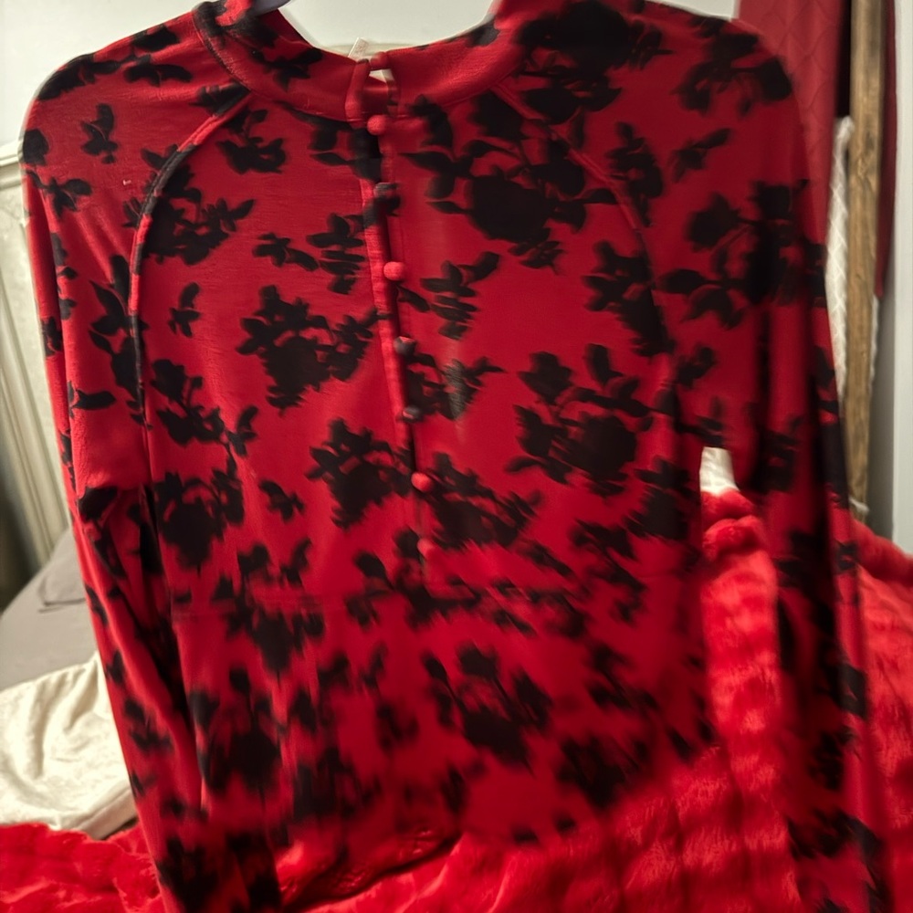 Free People goin out red & black top- Medium - Picture 2 of 9